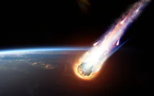 دراسة علمية تكشف عن خطورة الاصطدام بالكويكبات مقارنة بالمخاطر اليومية الأخرى   