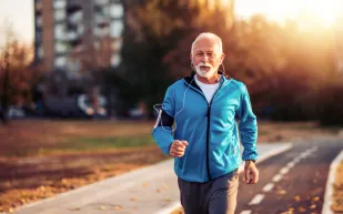 دراسة جديدة تربط بين تأجيل التقاعد والشيخوخة الصحية