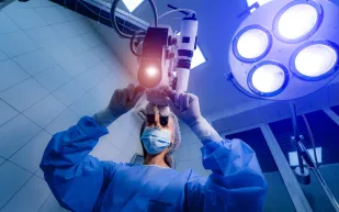 بديل عملية الليزك.. العلماء يكشفون تقنية واعدة