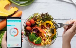 الأطعمة السالبة للسعرات: وهم صحي أم طريق ذكي لإنقاص الوزن؟