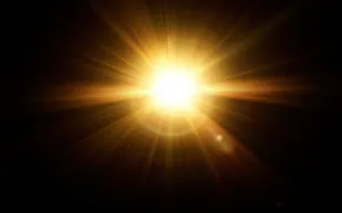 رصد 14 بقعة شمسية في سماء المملكة: ما تأثير ذلك علينا؟