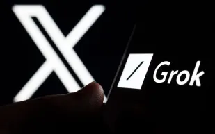 Grok في مأزق جديد.. تسريب جماعي يكشف محادثات حساسة على الإنترنت