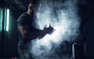 كم دقيقة تمارين أسبوعيًا تكفي لبناء القوة العضلية؟ دراسة جديدة تجيب