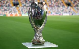 بمشاركة 4 فرق.. "يويفا" يدرس تحويل كأس السوبر الأوروبي إلى بطولة مصغرة