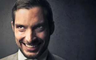 البيئة تشكل الأخلاق: دراسة عالمية تكشف الرابط بين الفقر والأنانية