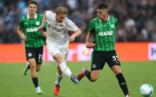 نابولي يبدأ الدوري بانتصار بثنائية ماكتوميناي ودي بروين (فيديو) 