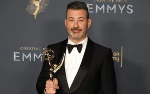 بعد إيقاف برنامجه.. كم تبلغ ثروة جيمي كيمي؟