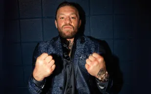 ماكغريغور يستعرض ساعات جاكوب أند كو الفاخرة بأكثر من مليوني دولار