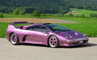 لامبورغيني ديابلو إيفولوشن جي تي آر نادرة تتجه إلى مزاد زيورخ بسعر استثنائي