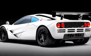 ماكلارين F1 نادرة من مجموعة سلطان بروناي في مزاد عالمي.. ما الأسرار التي تحملها؟