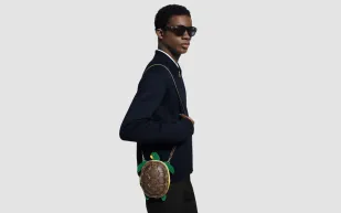 لويس فويتون تبتكر حقيبة سلحفاة فاخرة تخطف الأضواء