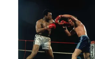 تحدى محمد علي كلاي مرتين.. وفاة جو بوغنر بطل الوزن الثقيل