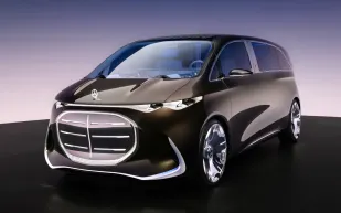 الأولى عالميًا.. امرأة تفتح مرسيدس فيجن V باستخدام تقنية التعرف على الوجه (فيديو)