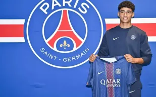 موهبة تونسية على أعتاب النجومية.. خليل العياري ينضم إلى باريس سان جيرمان