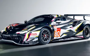 فيراري 488 GTE إيفو 2019 تُعرض في مزاد بأكثر من مليون دولار