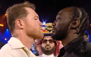 "نزال القرن" بين كانيلو وكروفورد في موسم الرياض.. تعرف على أحدث التفاصيل 