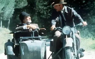 من الشاشة إلى القاعة.. دراجة Indiana Jones تُباع بـ102 ألف جنيه إسترليني