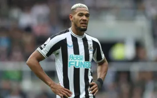 جويلينتون يتشاجر مع مدرب أرسنال عقب خسارته في اللحظات الأخيرة (فيديو)