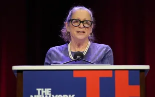 وريثة ديزني تنتقد المليارديرات وتصف تكديس الثروة بالعبثي