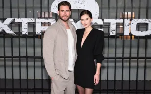 بعد إعلان ليام هيمسورث عن خطوبته منها رسميًا.. من هي غابرييلا بروكس؟