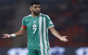 انتحال شخصية رياض محرز يجر صاحبه للسجن والغرامة