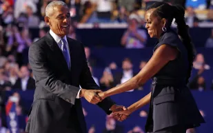 بعد أشهر من الجدل.. كيف رد أوباما وميشيل على الشائعات؟ (فيديو)