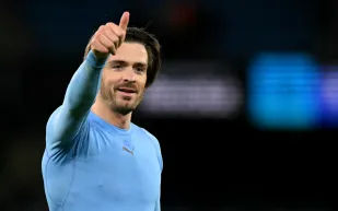 ما الذي فعله جاك غريليش ليُتوج بجائزة لاعب الشهر في الدوري الإنجليزي؟