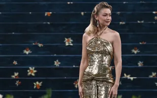 جيجي حديد تكشف لأول مرة عن علاقة ودية مع زين مالك بعد الانفصال