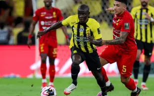 تساؤلات في جدة: هل بدأ نغولو كانتي مفاوضات الرحيل سرًا؟