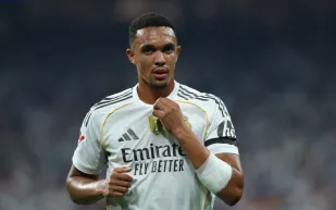 ريال مدريد يعلن تفاصيل إصابة ألكسندر أرنولد ومدة غيابه عن الملاعب