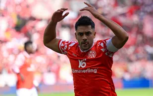 نجم ماينتس يكشف سر تألقه وإعجابه بالدوري السعودي