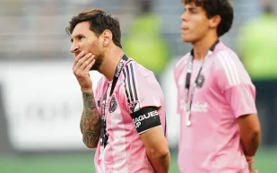 ميسي ورفاقه يتعرضون لهزيمة قاسية أمام سياتل ساوندرز في نهائي كأس الدوريات (فيديو)