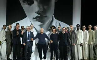 جورجيو أرماني.. ملياردير الأناقة يرحل بثروة ضخمة