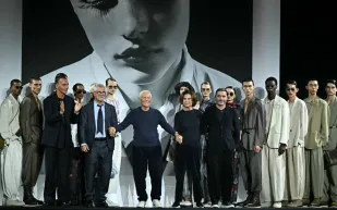 معرض خاص لـ150 قطعة من تصاميم أرماني في أسبوع الموضة بميلانو 2025