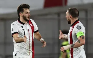 خفيتشا كفاراتسخيليا يقود جورجيا لانتصار تاريخي على بلغاريا في طريق المونديال (فيديو)