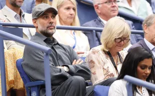 بيب غوارديولا يتألق في بطولة BMW PGA بساعته الفاخرة من IWC