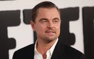 ليوناردو دي كابريو يتألق بساعة رولكس دايتونا "لو مان" النادرة.. كم سعرها؟