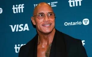 دوين جونسون يكشف سبب خسارته 27 كيلوجرامًا: الدور الأغرب في مسيرته