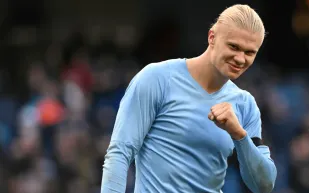 هالاند يحطم رقماً تاريخياً.. وغوارديولا يدفعه لمطاردة أسطورة رونالدو