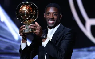 عثمان ديمبلي يتوّج بالكرة الذهبية 2025 متألقًا بساعة ريتشارد ميل.. كم سعرها؟ (فيديو)