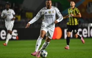 مبابي يسجل ثلاثية لريال مدريد ويعتلي صدارة الهدافين في دوري الأبطال (فيديو)