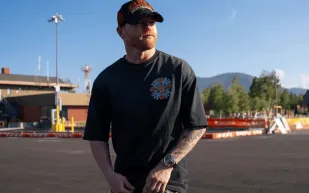 كانيلو ألفاريز يظهر مرتديًا ساعة Jacob & Co. Opera Godfather الفاخرة