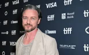 الاعتداء على جيمس مكافوي خلال مهرجان تورونتو السينمائي 