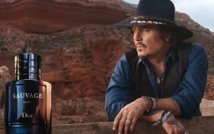 العطور الرجالية الأكثر رواجًا في 2025: 10 اختيارات فاخرة برائحة الجاذبية والنجاح