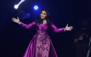 حفل أحلام في جدة يلهب الأجواء.. مفاجأة أشعلت المسرح (فيديو)