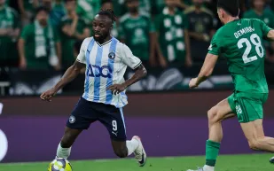 هاتريك ماييلي يقود بيراميدز لنصف نهائي الإنتركونتيننتال (فيديو)