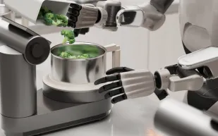 روبوت R1 يجمع بين الطهي والرعاية بدعم الذكاء المجسّد (فيديو)