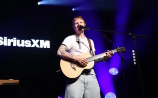 من الإقلاع عن التدخين إلى الرياضة.. تفاصيل رحلة إد شيران نحو اللياقة المثالية