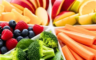 ما هي الحصص الكافية من الخضروات والفواكه يوميًا؟ العلم يوضح