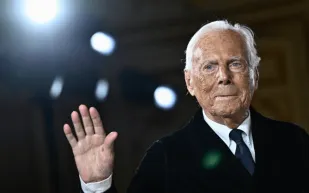 وصية جورجيو أرماني تمهد الطريق لاستحواذ محتمل على LVMH